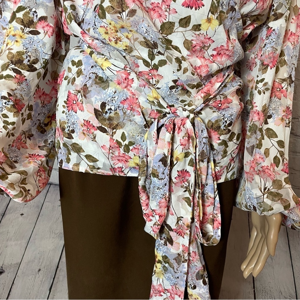 New Lane Bryant Classic Crop Sheer Full-Wrap Floral Long Sleeve Top Size 20 - Picture 10 of 10
